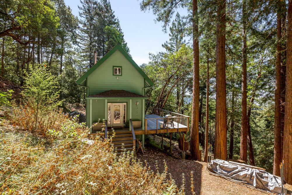 Property Photo:  612 Swanton Road  CA 95017 