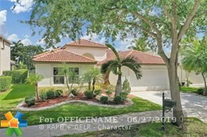 Property Photo: 4072 Pinewood Ln FL 33331