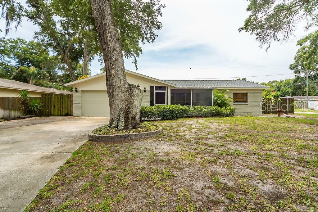 Property Photo:  9834 55th Avenue N  FL 33708 