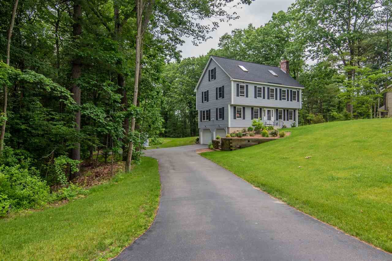Property Photo:  6 Chartwell Court  NH 03053 