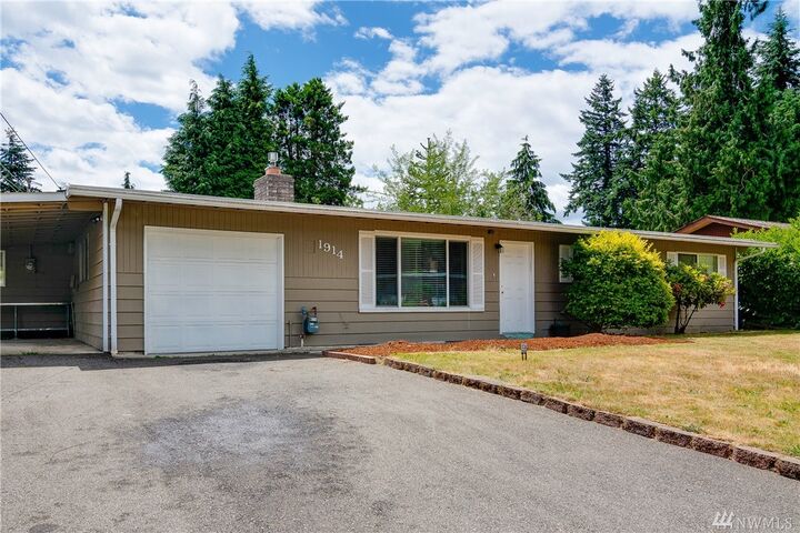 1914 199th Place SW  Lynnwood WA 98036 photo
