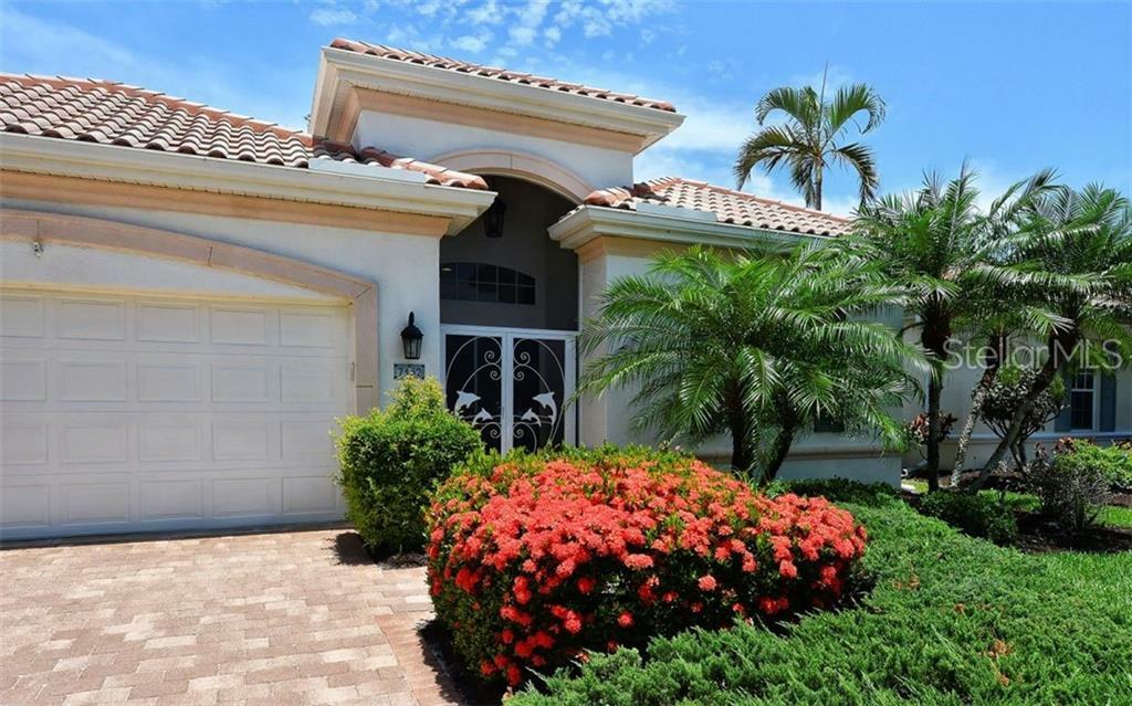 Property Photo:  7152 Rue De Palisades 2  FL 34238 