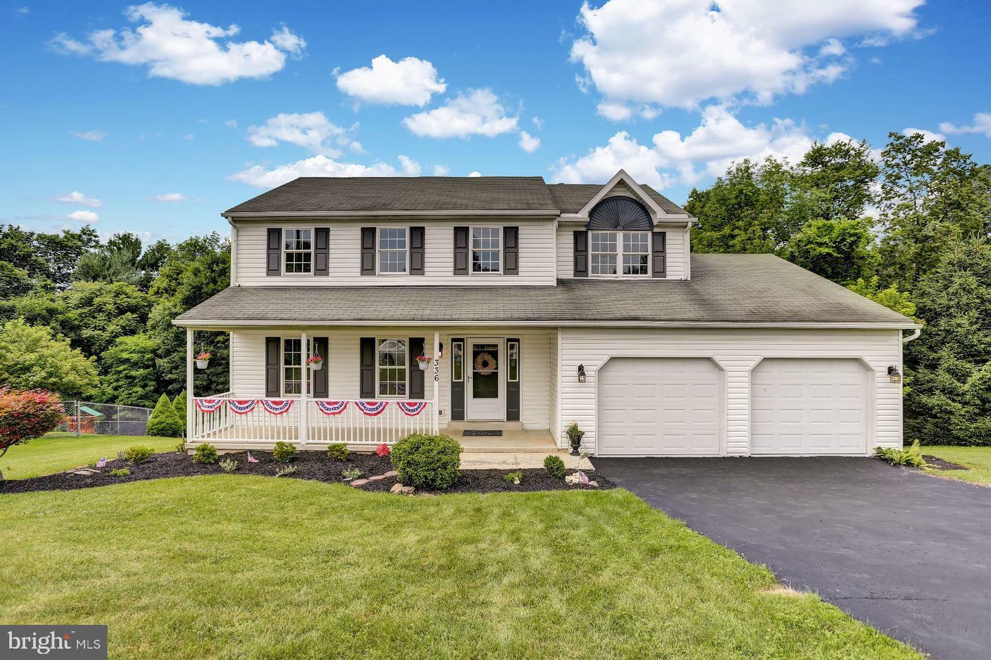 Property Photo: 336 Dogwood Lane PA 19567