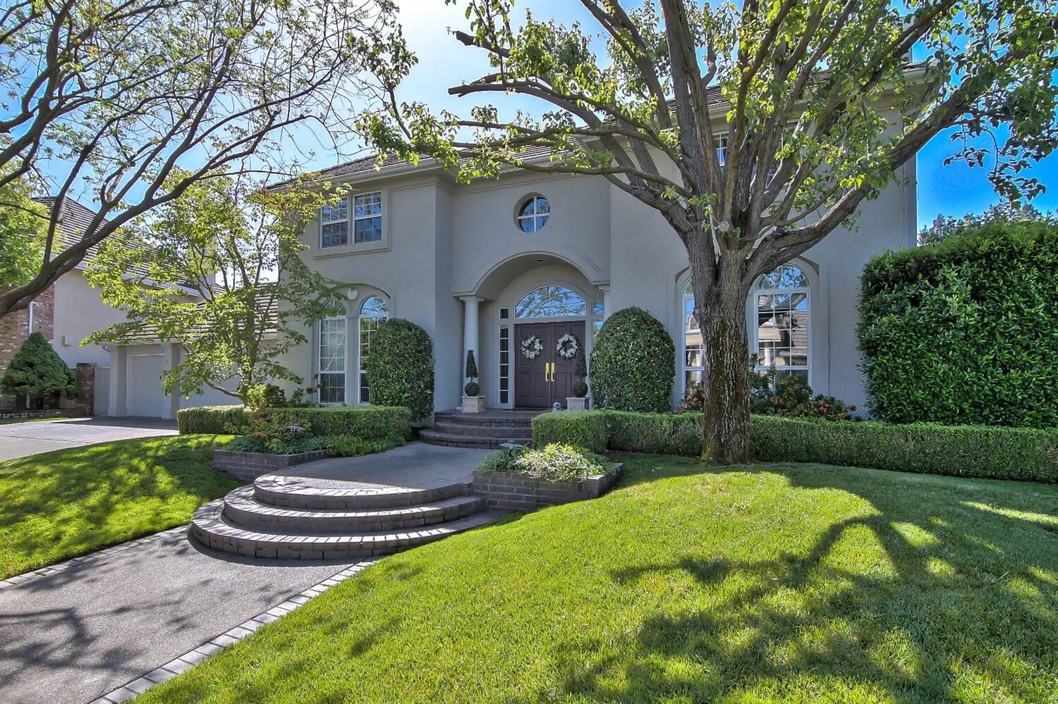 Property Photo: 1002 South Beach Drive CA 95831