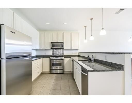 Property Photo:  2 Harvest Drive 107  MA 01845 