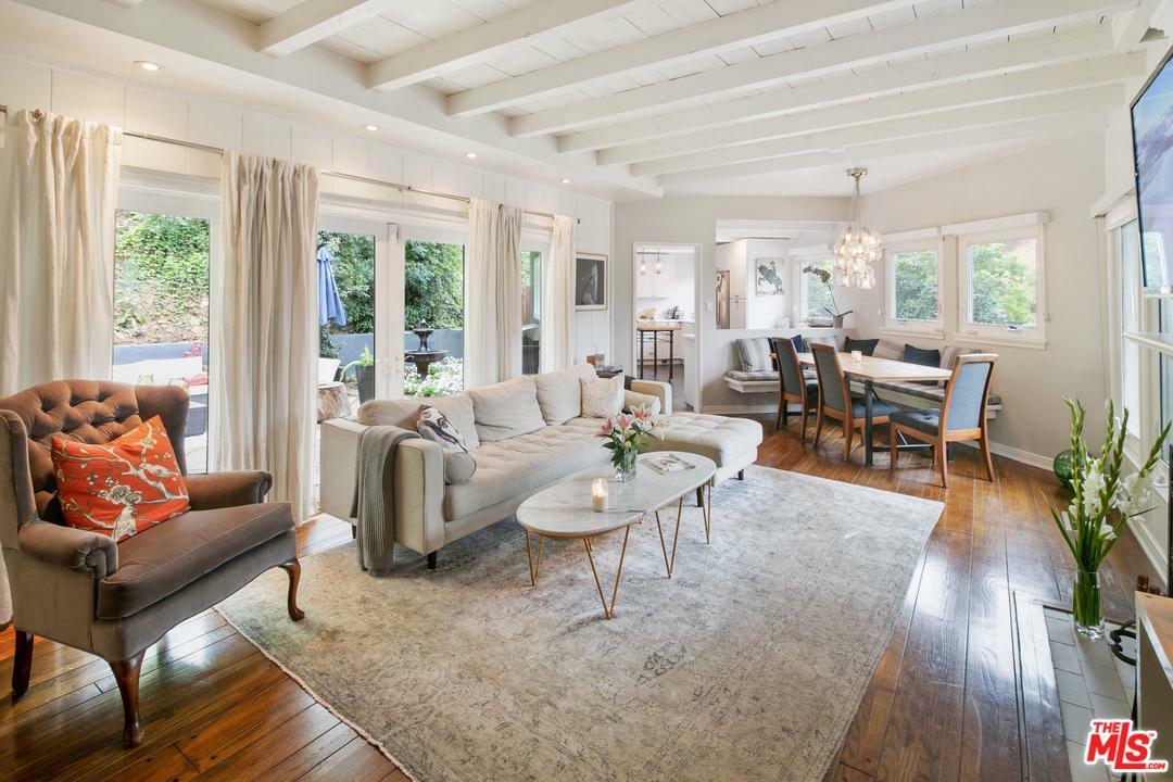 Property Photo: 3095 Passmore Dr CA 90068