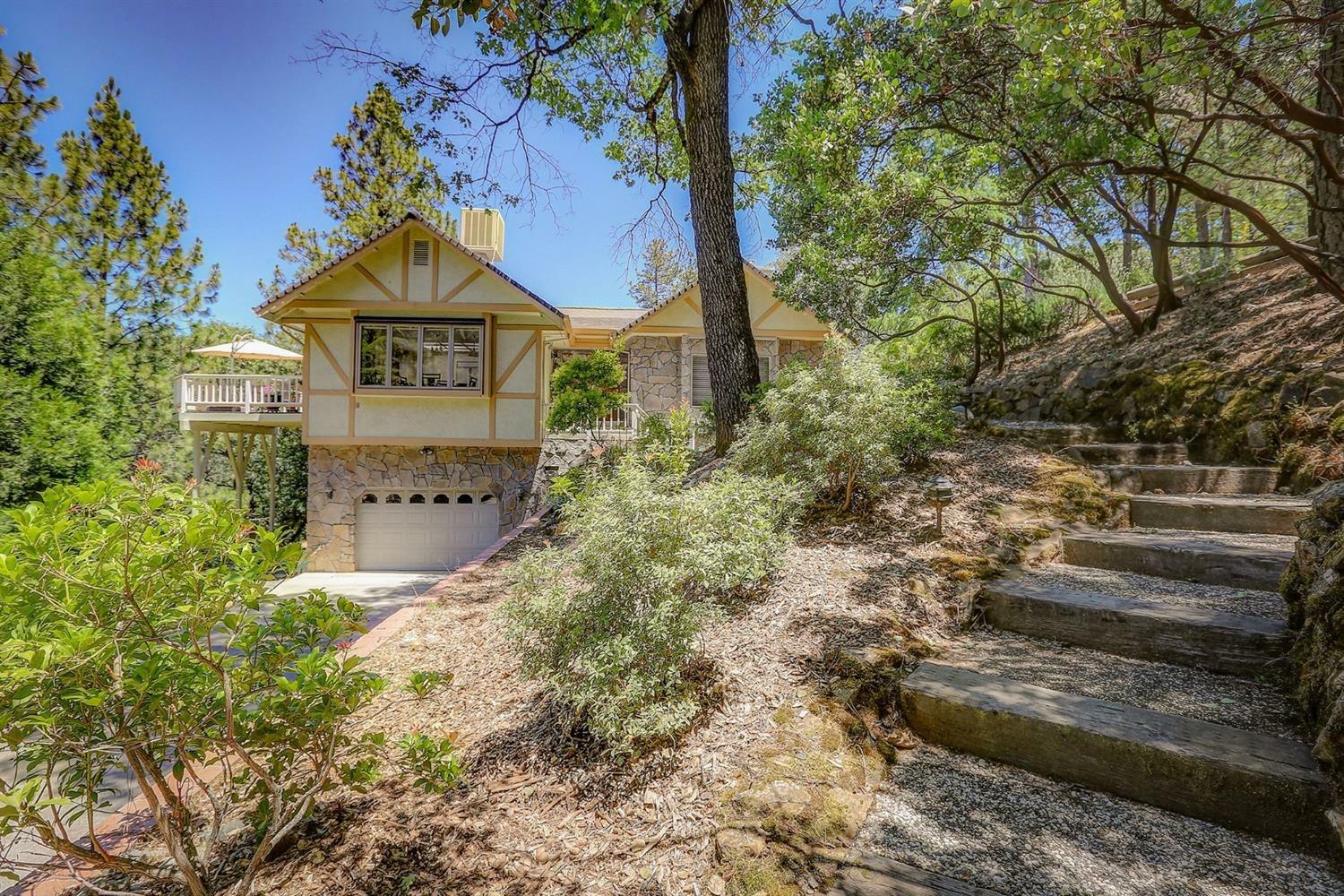 Property Photo: 17371 Aileen Way CA 94949