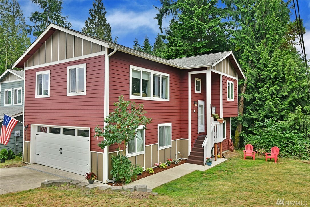 Property Photo:  11806 NE Kukas Lp  WA 98346 