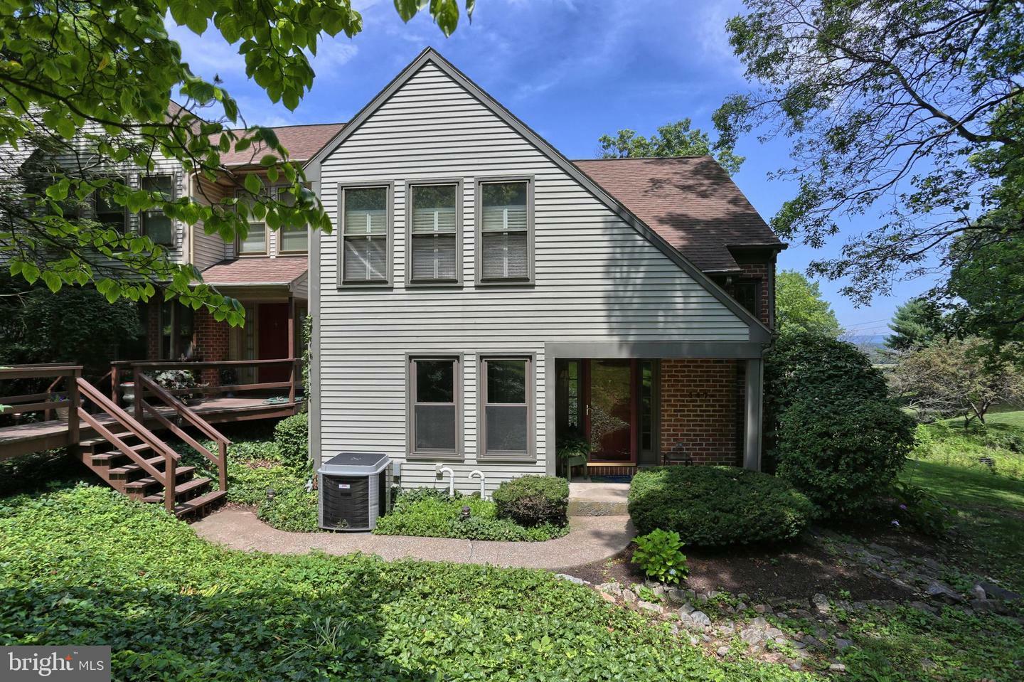 Property Photo:  447 Lovell Court  PA 17036 