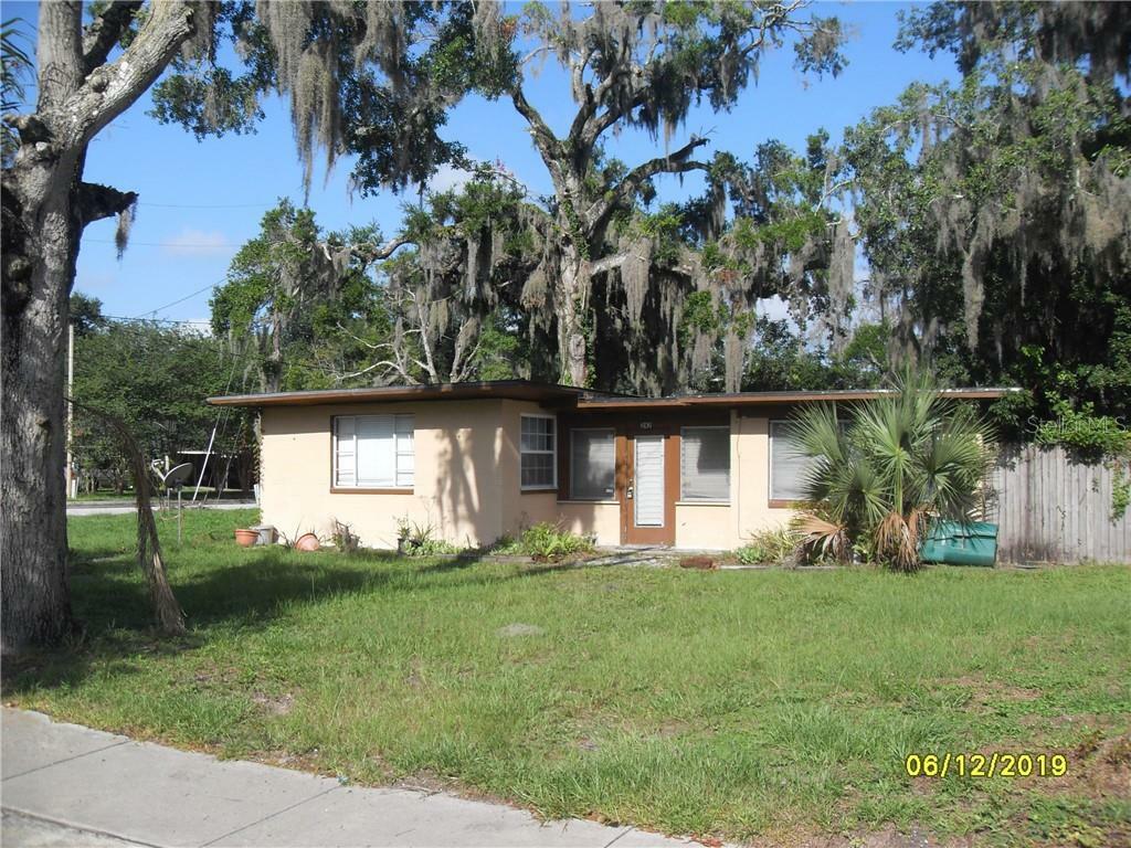 Property Photo:  242 N Oak Street  FL 32750 