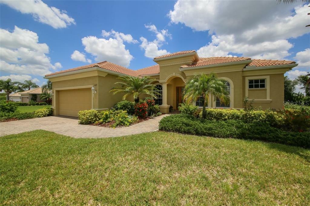 Property Photo: 417 148th Court NE FL 34212