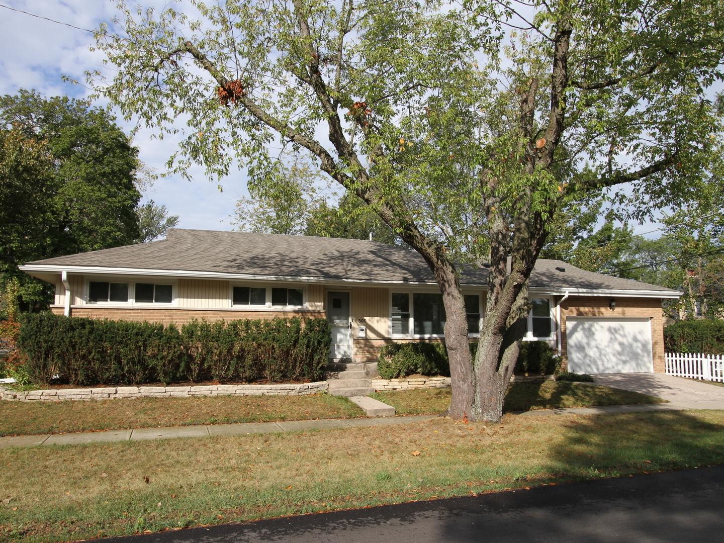 Property Photo:  300 Churchill Street  IL 60093 