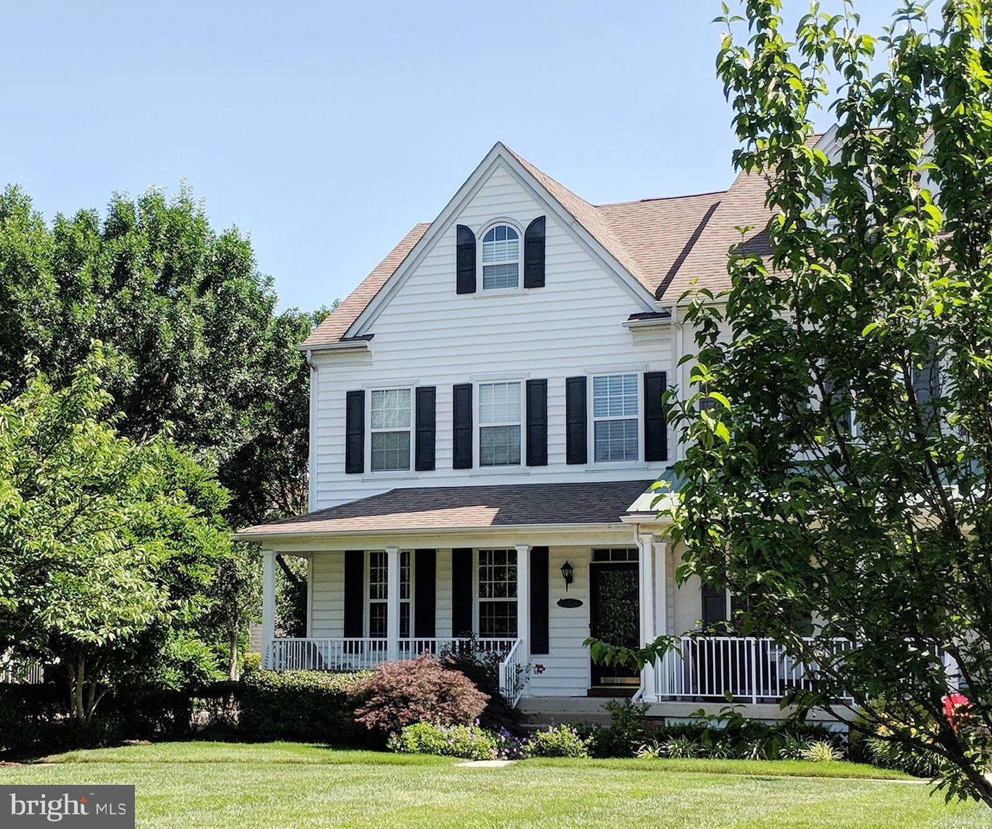 Property Photo:  17 Woodbridge Drive  PA 18901 