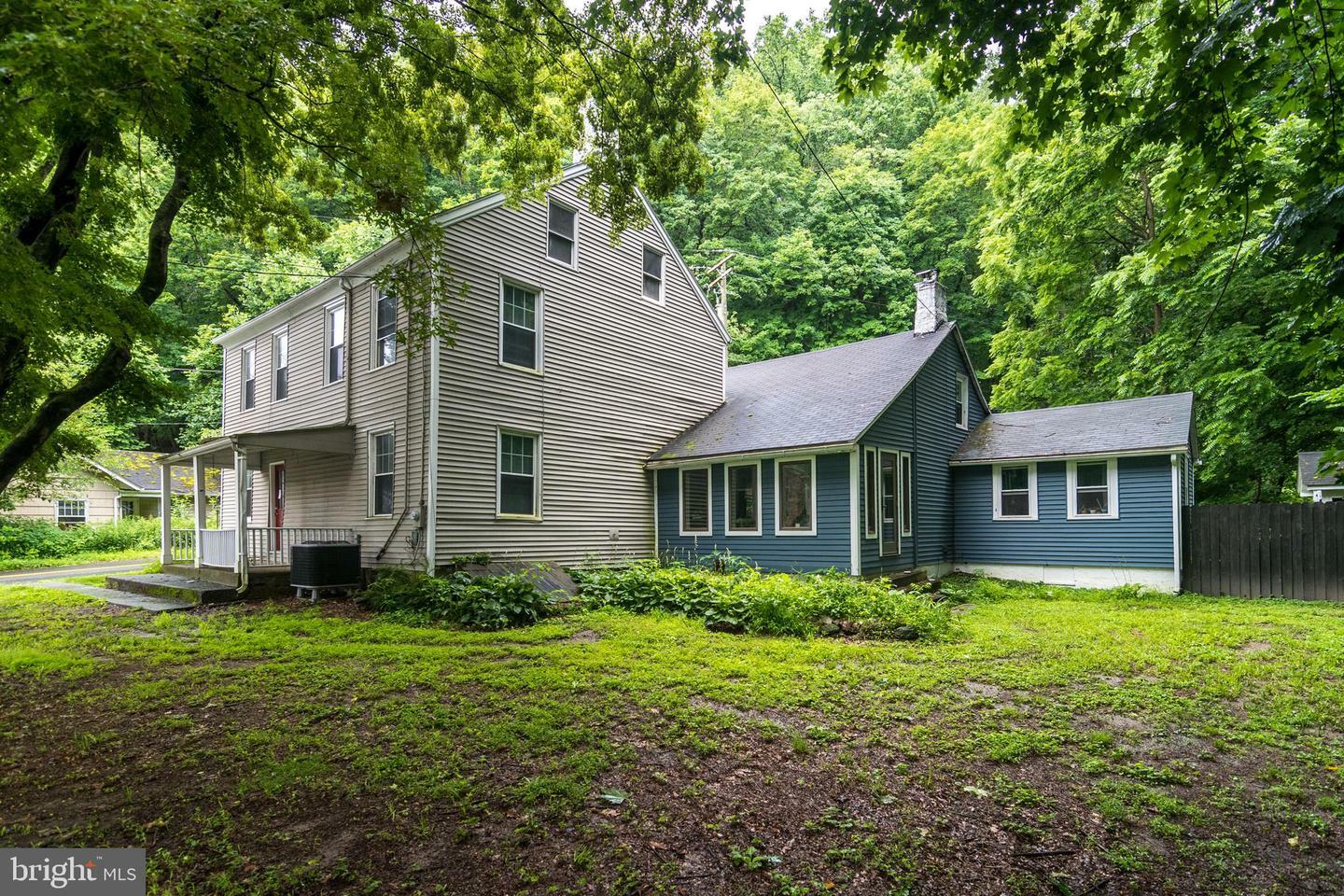 Property Photo:  5365 Lehnenberg Road  PA 18930 