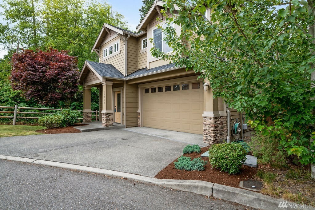 Property Photo:  15712 28th Ave W  WA 98087 