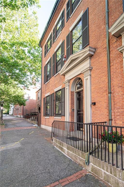 Property Photo: 274 Benefit St, Unit#3 RI 02903