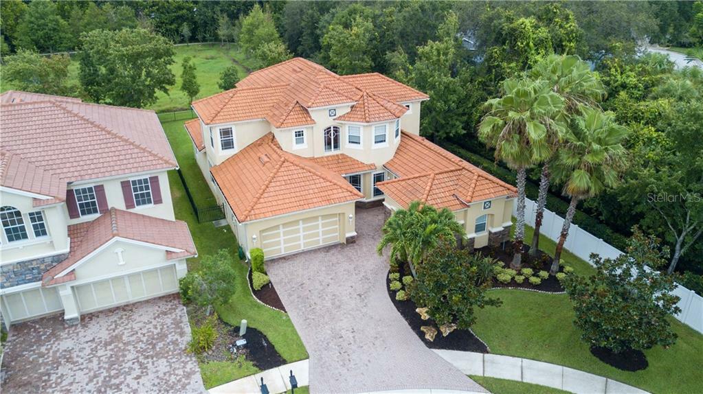 Property Photo: 8106 Santa Rosa Court FL 34243