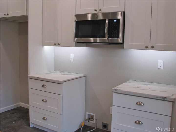 Property Photo:  1607 9th Ave SW  WA 98502 