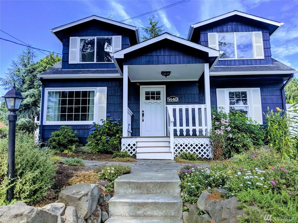 Property Photo:  1440 SW 152nd St  WA 98166 