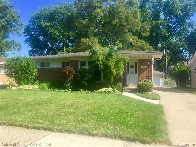 1027 Woodlawn Avenue  Royal Oak MI 48073 photo
