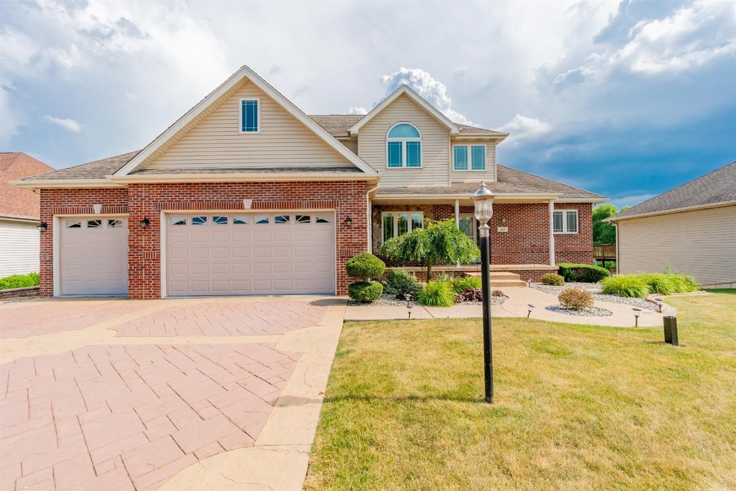 Property Photo: 449 Meadow Ridge IN 46375