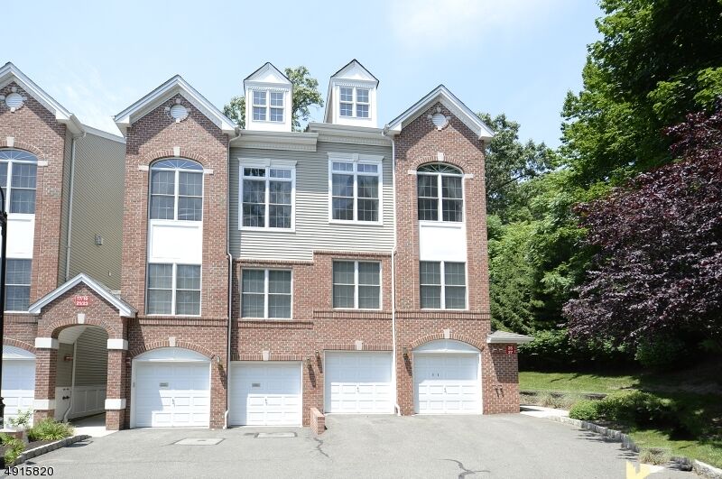 Property Photo: 23 Rhodes Ct NJ 07506