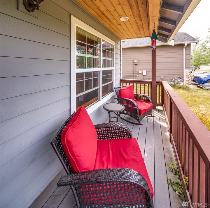 Property Photo: 4721 Bedford Ave WA 98226