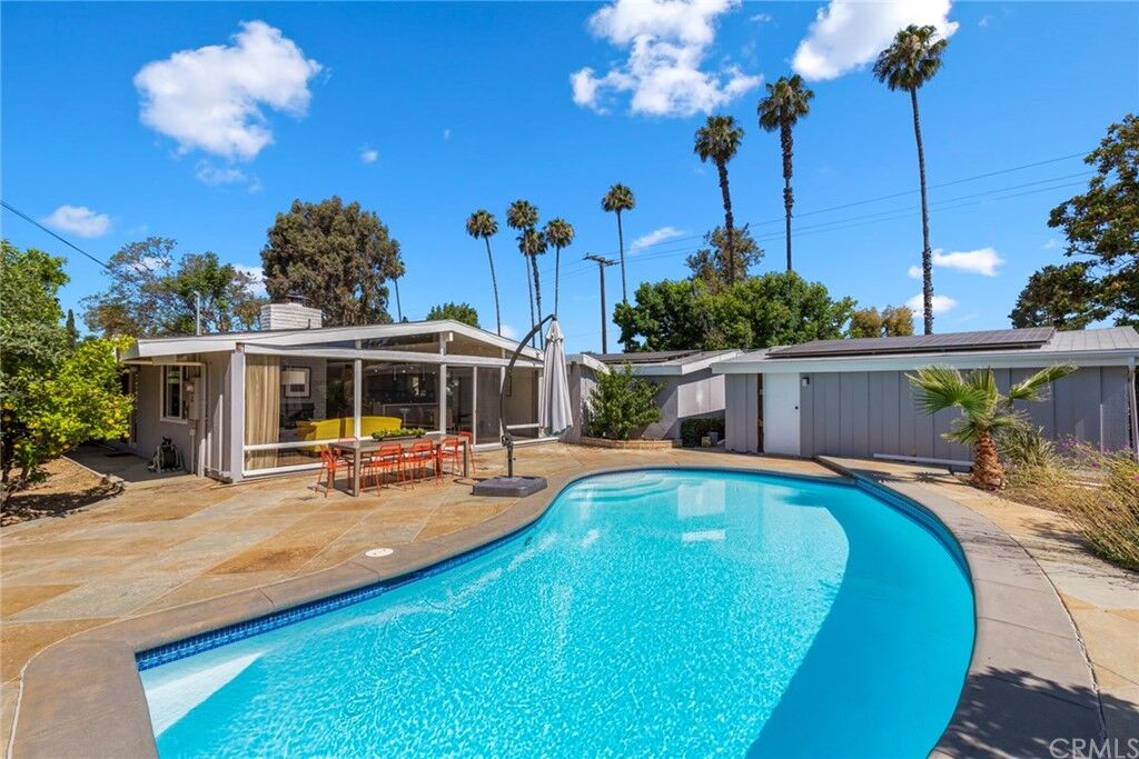 Property Photo:  600 E Las Palmas Drive  CA 92835 
