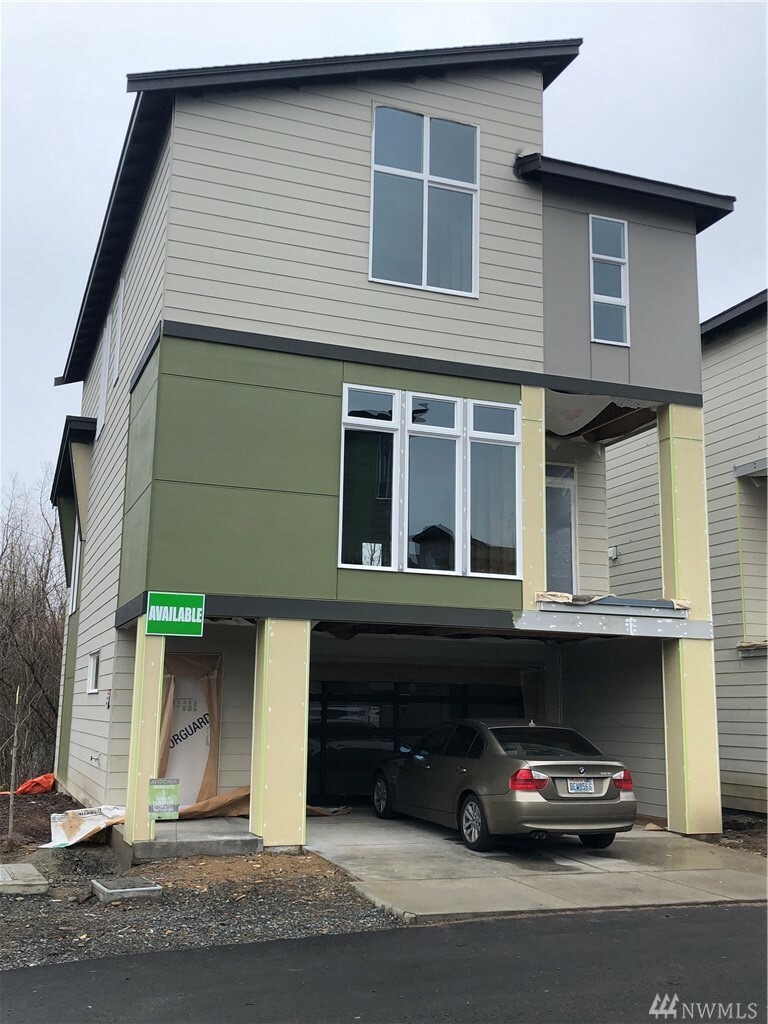 Property Photo: 15008 12th Place W 19 WA 98087