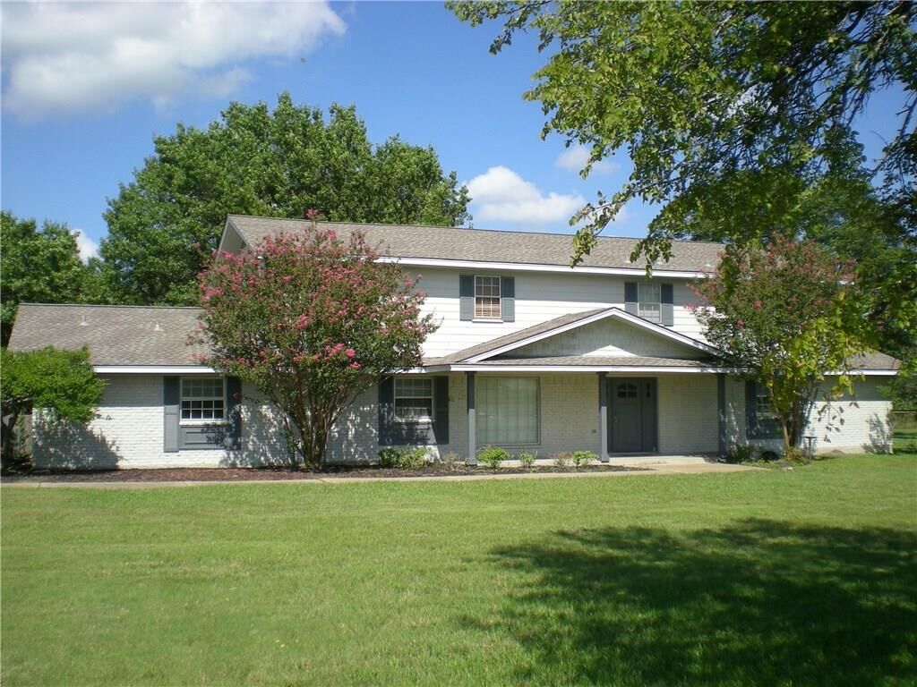 Property Photo: 2050 Estates Parkway TX 75002