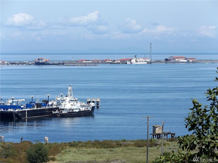 Property Photo: 524 W 3rd St WA 98362