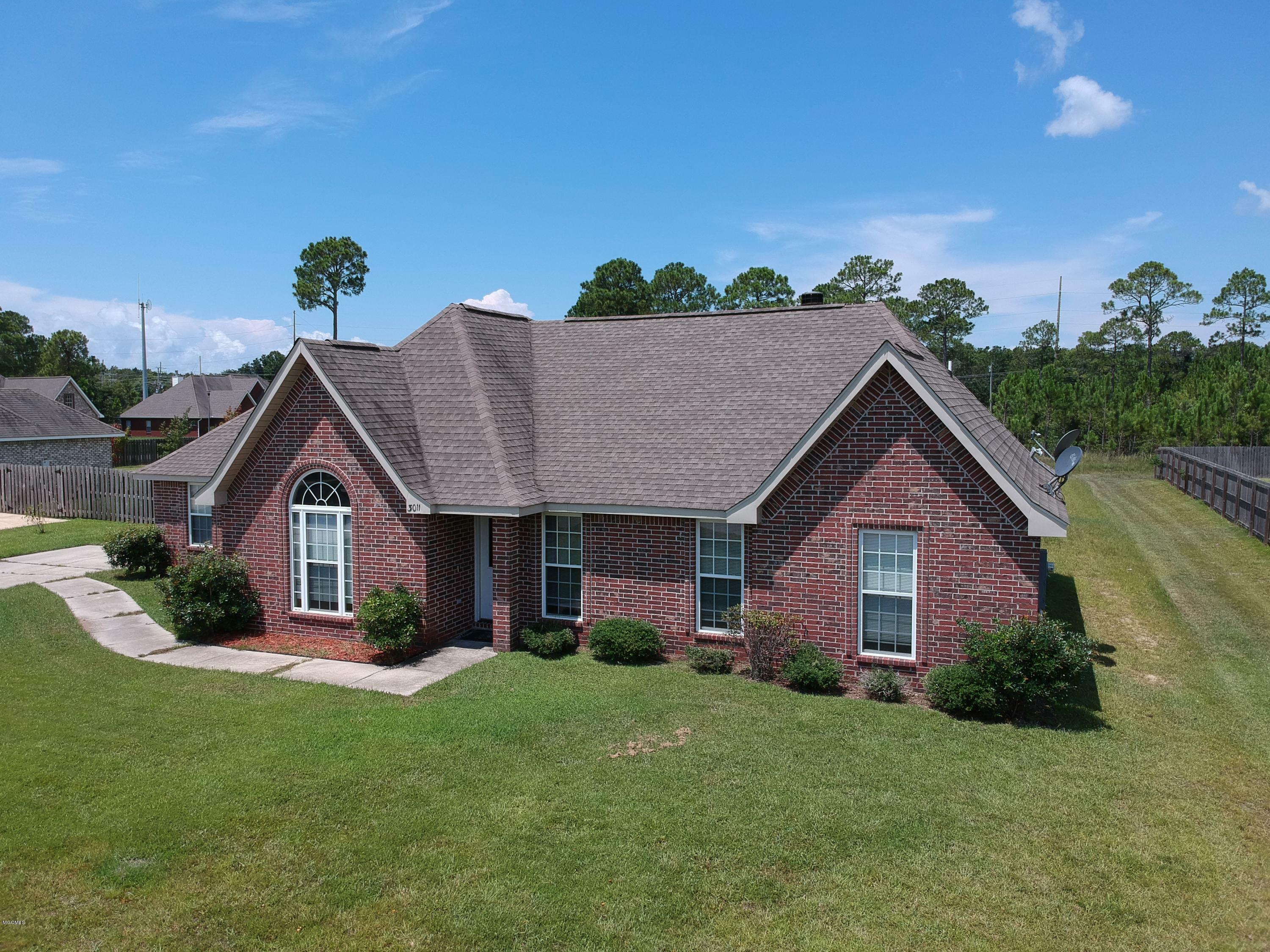 Property Photo:  3011 Village Circle  MS 39564 