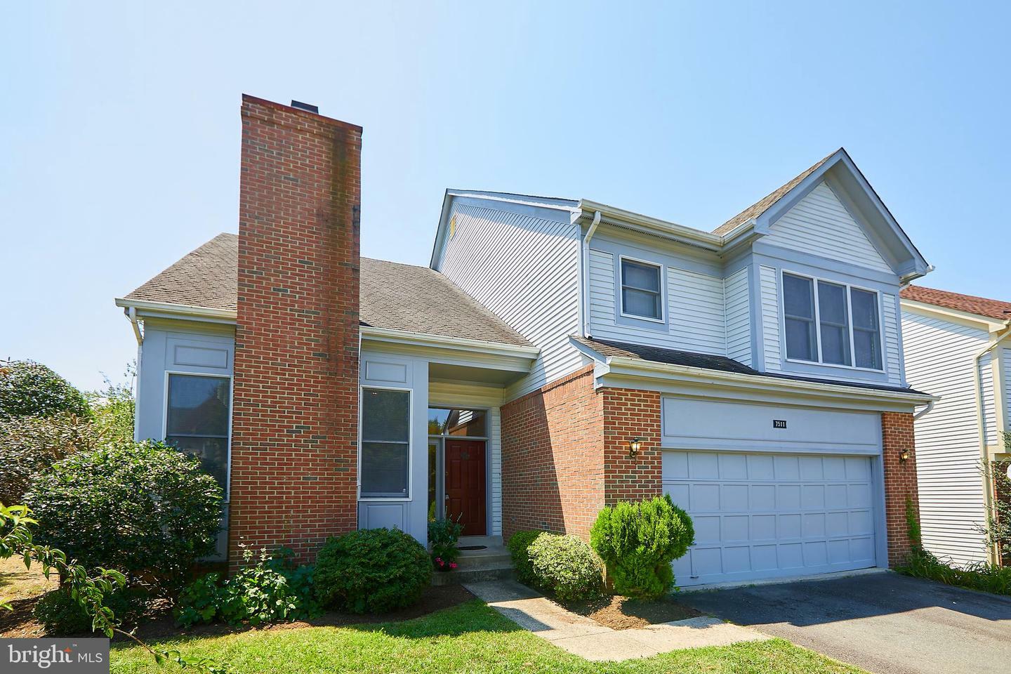 Property Photo:  7511 Walnut Hill Lane  VA 22042 