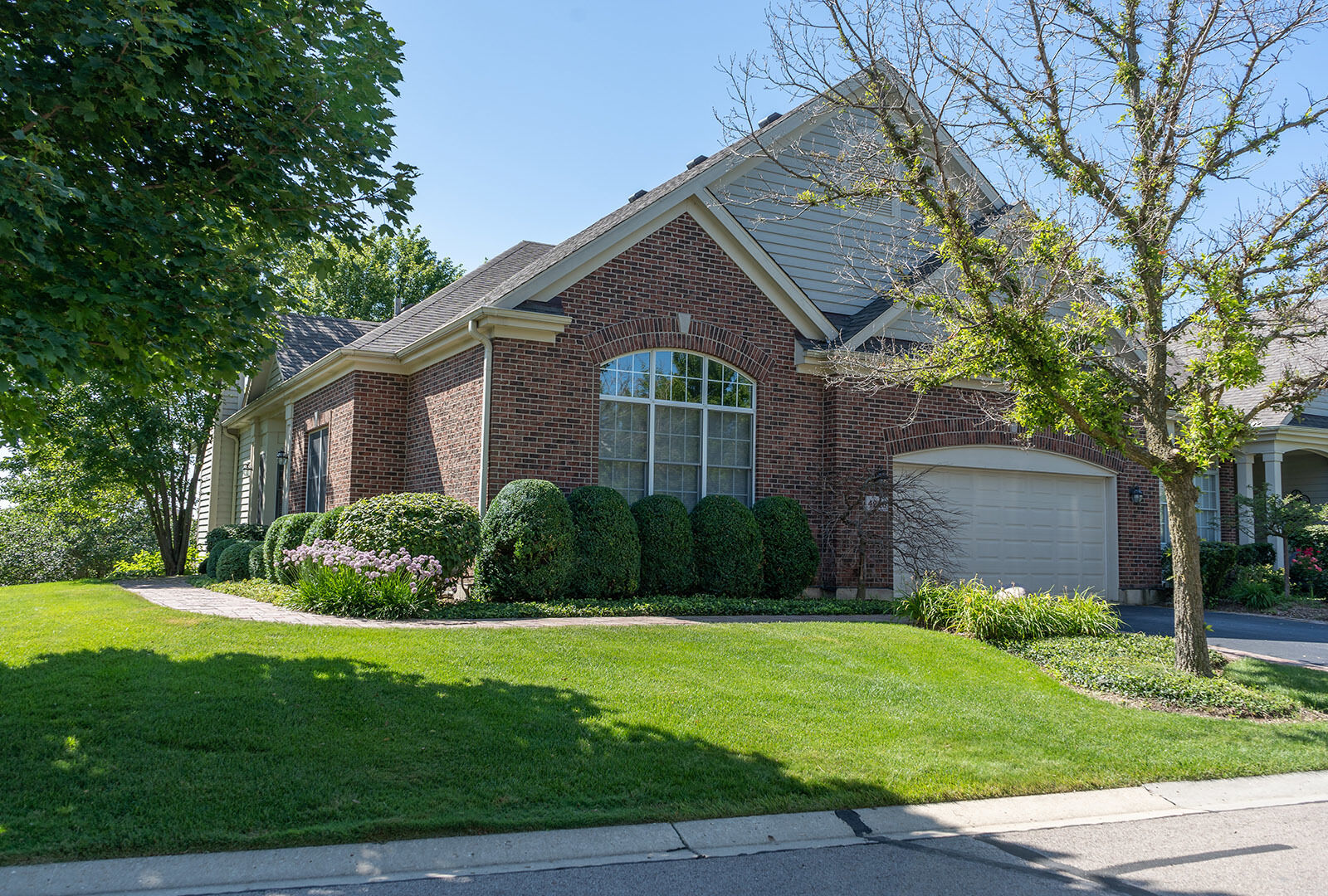 Property Photo:  4240 Coyote Lakes Circle West  IL 60156 