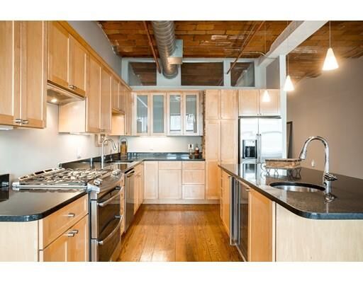 Property Photo:  717 Atlantic Avenue 4A  MA 02111 