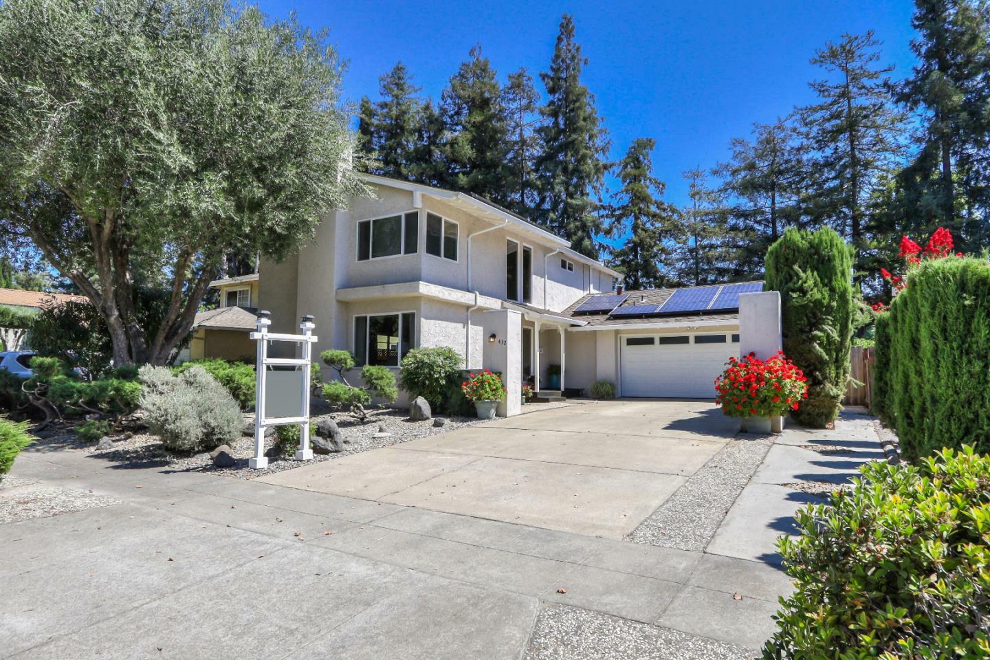 Property Photo:  432 Avenida Del Roble  CA 95123 
