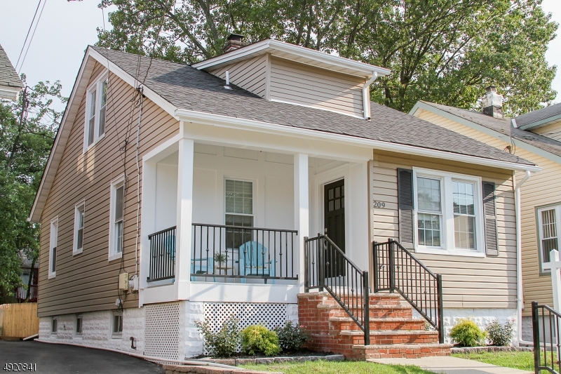 Property Photo: 209 Lexington Ave NJ 07040