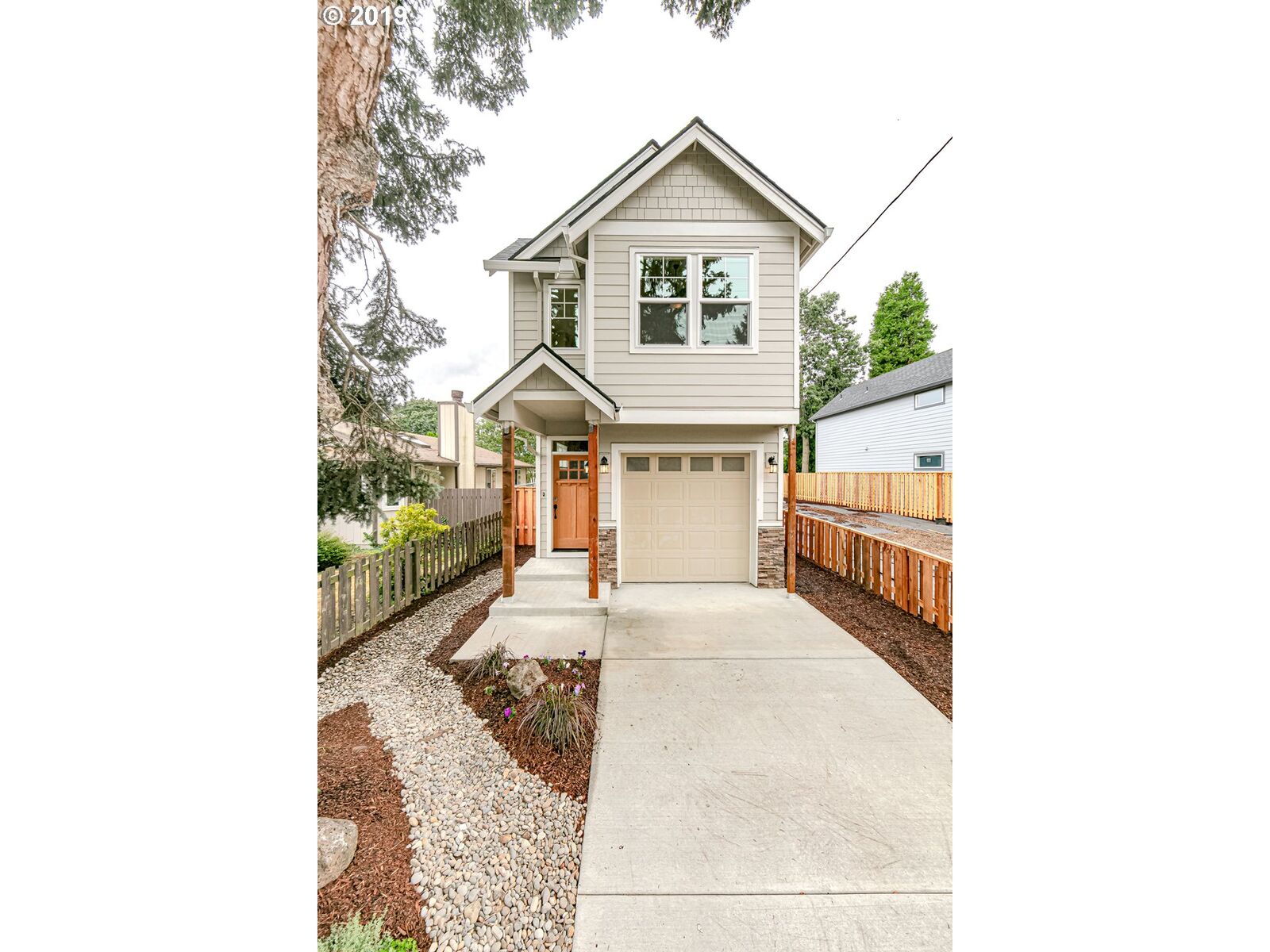 Property Photo:  6625 SE 92nd Ave  OR 97266 