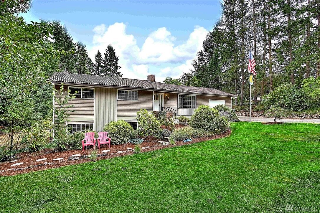 Property Photo:  8910 107th St SW  WA 98498 