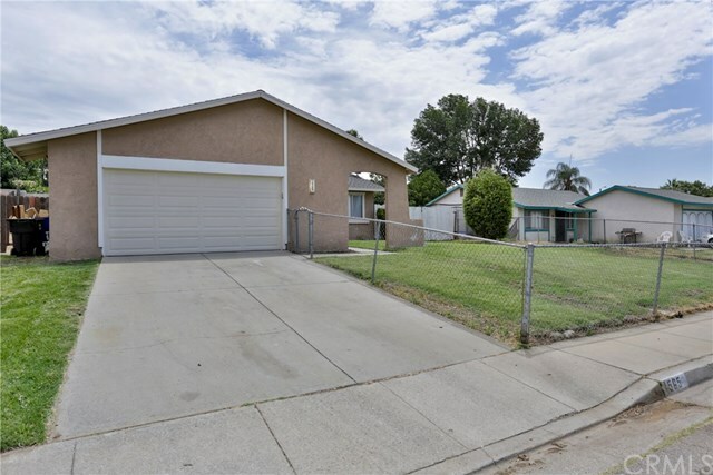 Property Photo:  1565 Villa Court  CA 92346 