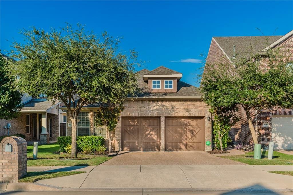 Property Photo:  9137 Cottonwood Village Drive  TX 76120 