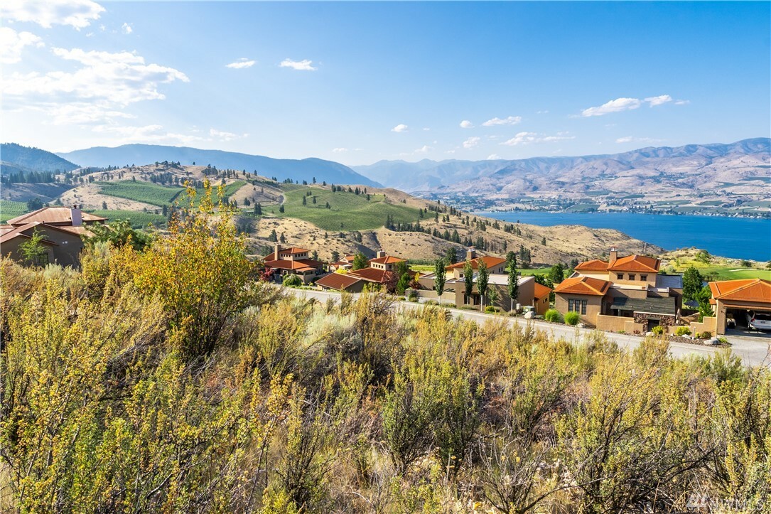Property Photo: 215 Bandera Wy WA 98816