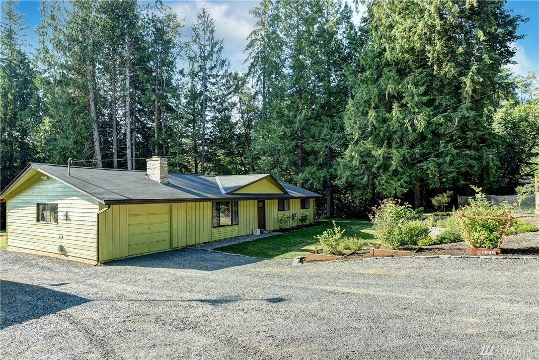 Property Photo:  11500 239th Ave SE  WA 98272 