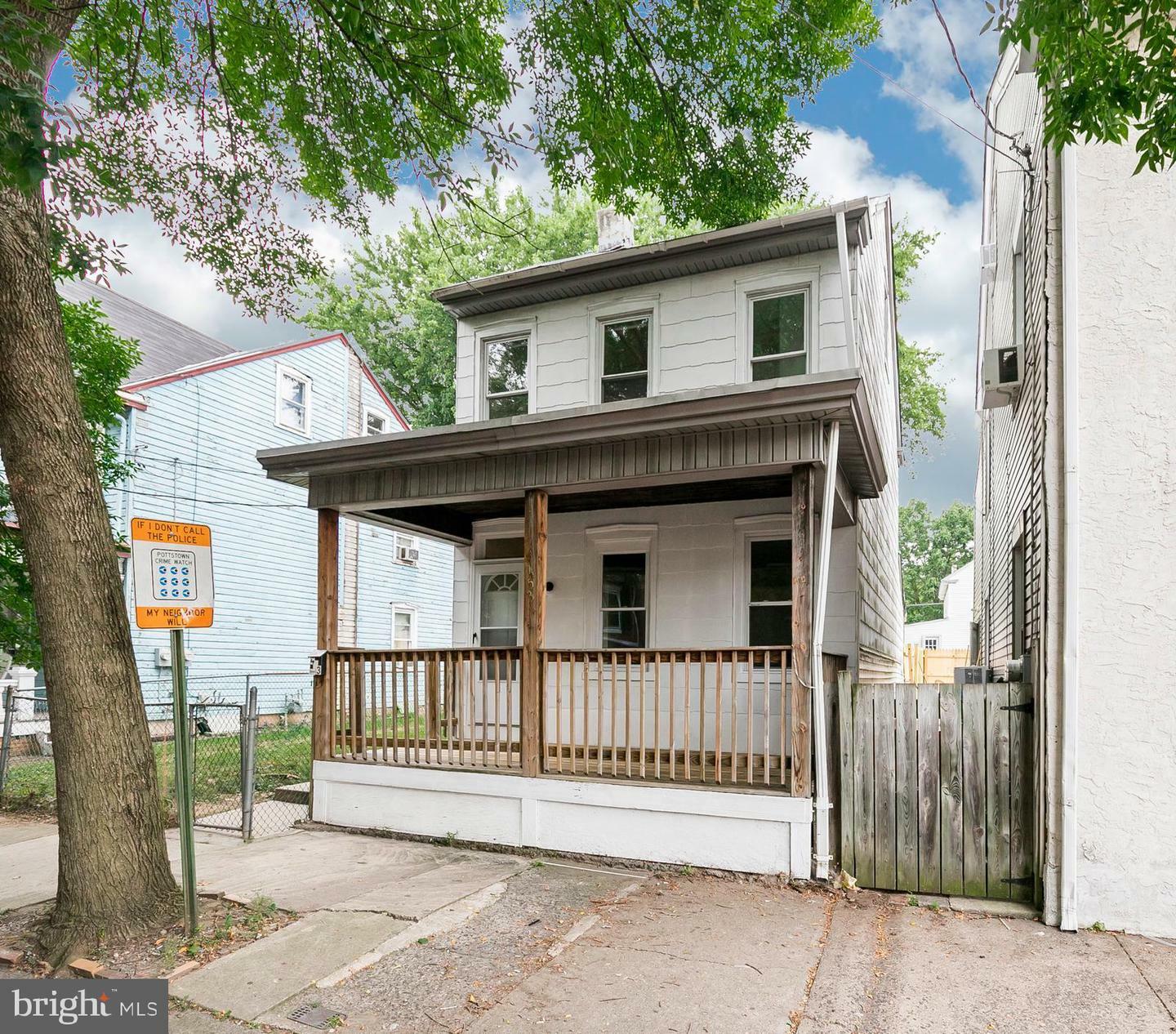 Property Photo:  453 Walnut Street  PA 19464 