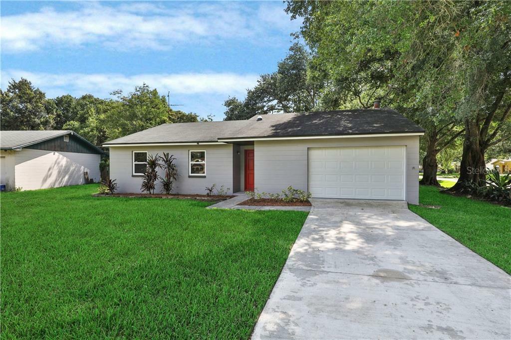 Property Photo:  3822 Country Circle  FL 33811 