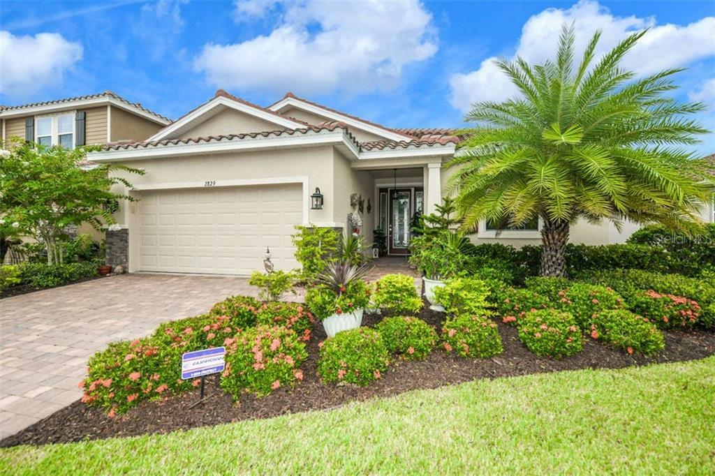 Property Photo:  2829 Oriole Drive  FL 34243 