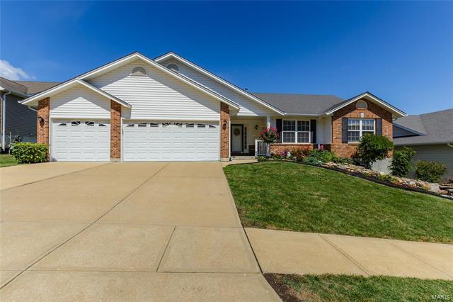Property Photo: 5035 Annette Drive 63052