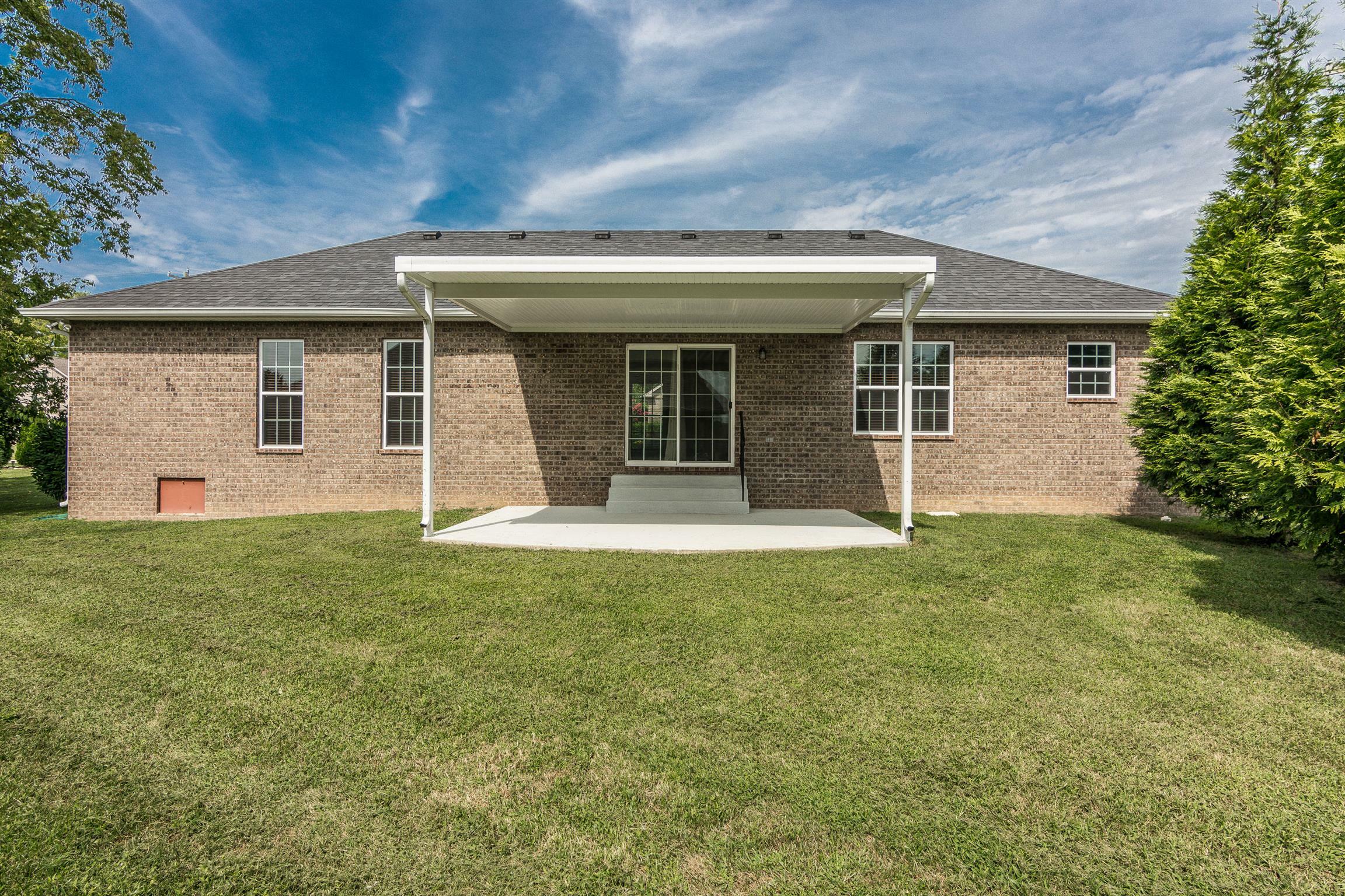 Property Photo: 151 Beacon St. TN 37066