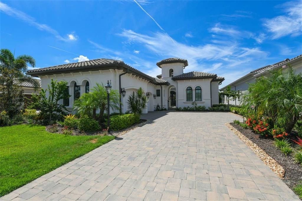 Property Photo:  7927 Matera Court  FL 34202 