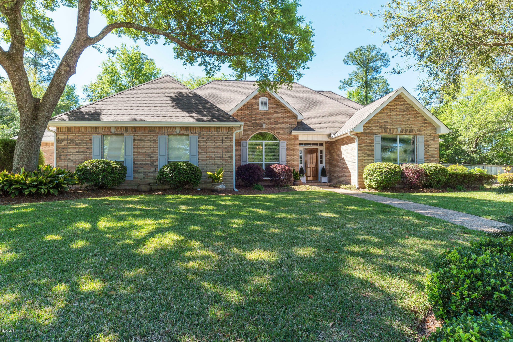 Property Photo: 9430 Oak Pointe Drive MS 39503